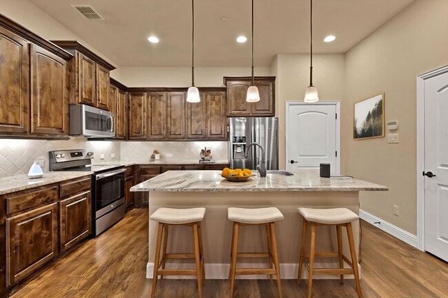 Photo - 1224 Pebblebrook Dr