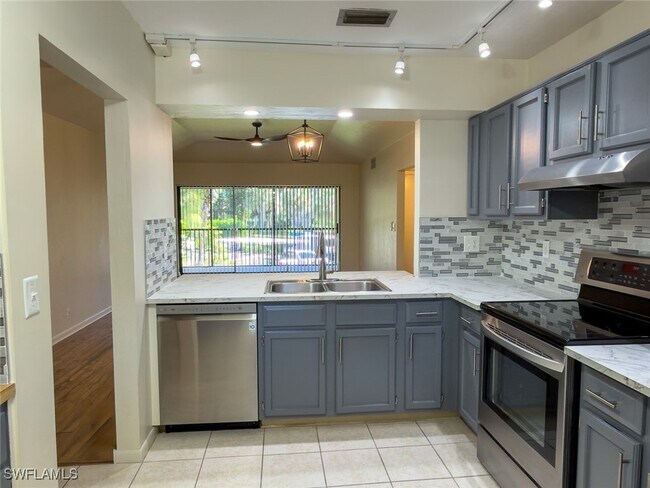 Building Photo - 1801 Courtyard Way Unit D201