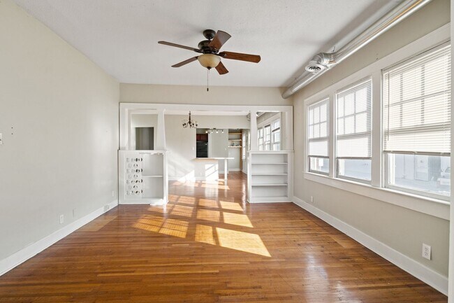 Photo - 5750 E Washington St Unit Marketing Campaign