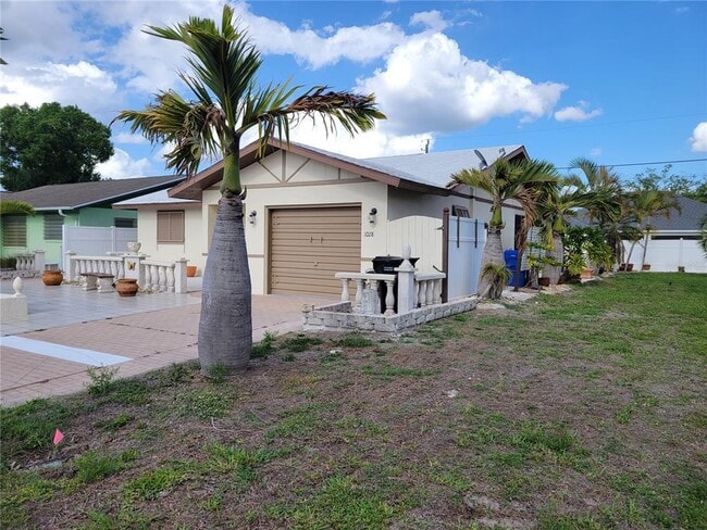 Photo - 1028 Lillian St