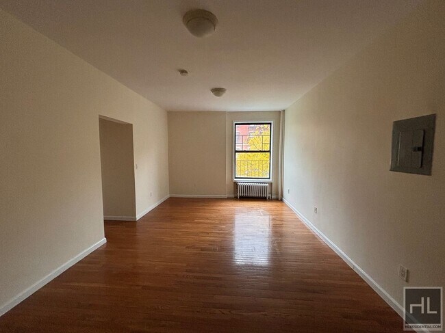 Photo - WEST 72 STREET Unit 3J