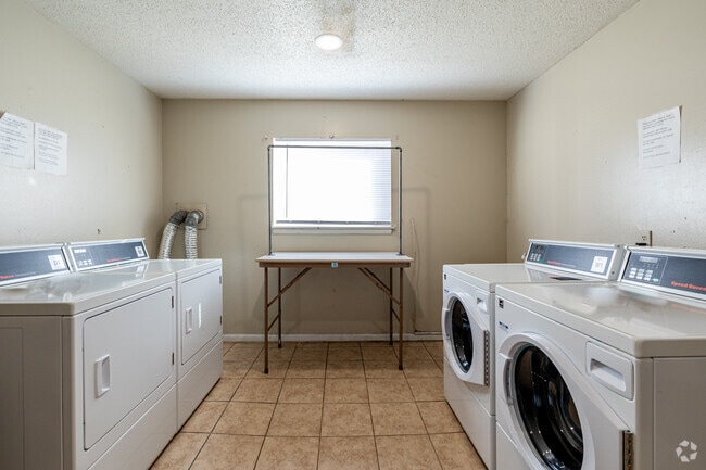 Laundry Room - Magnolia Woods