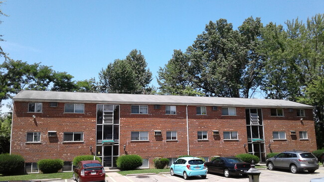 Emerald Gardens Apartments - Emerald Gardens Apartments