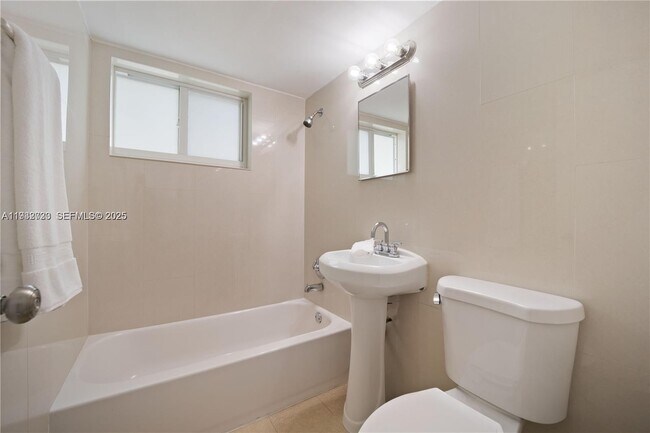 Photo - 3200 Mary St Unit 7