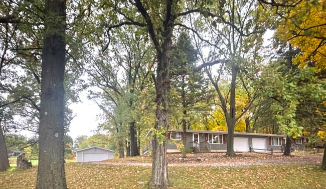 Building Photo - 5750 E 129th Ave