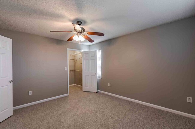 Huntington Chase Apartments