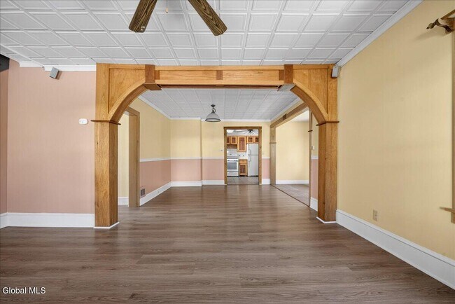 Photo - 204 Saratoga Ave