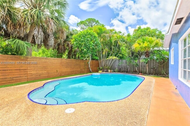 Photo - 851 SW 49th Terrace