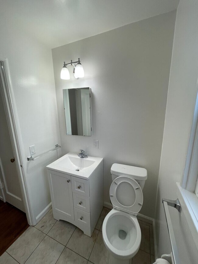 Photo - 25 Duane St Unit C