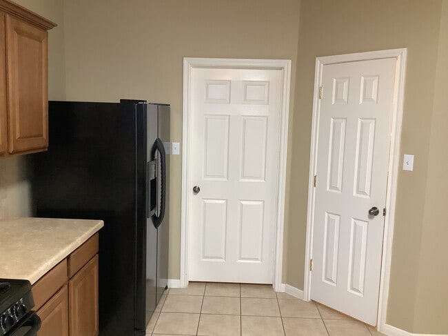 Photo - 3800 Veiled Falls Dr