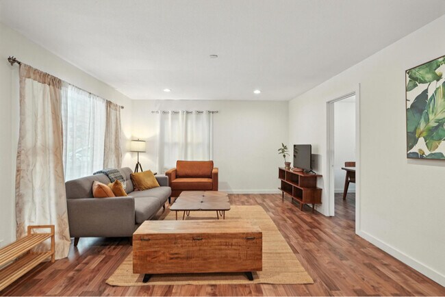 Photo - 2656 Kevin Rd House