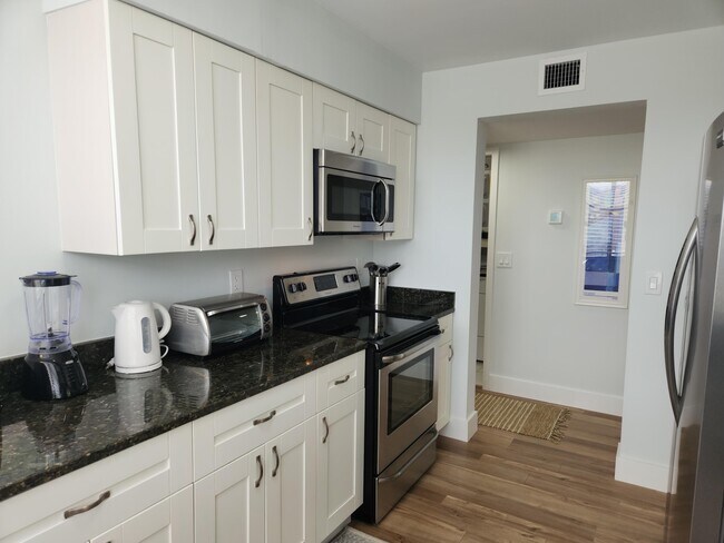 825 Egret Cir Unit 311