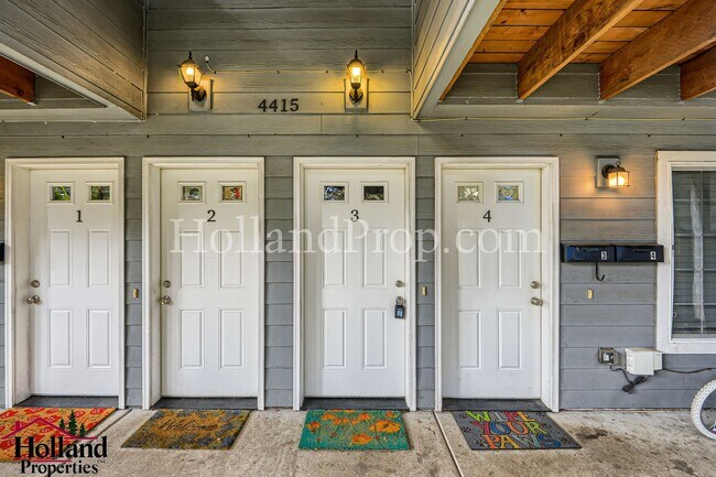 4415 NE 88th Ave