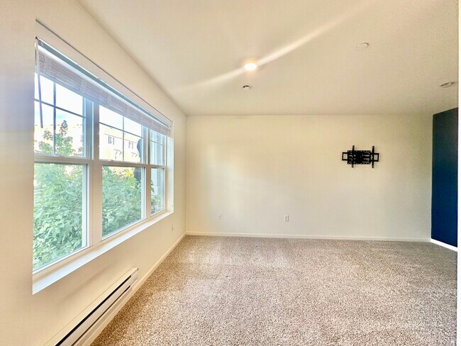 Photo - 503 Acadia Ave