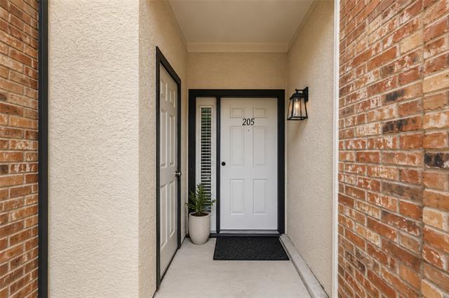 Building Photo - 2835 Keller Springs Rd Unit 205