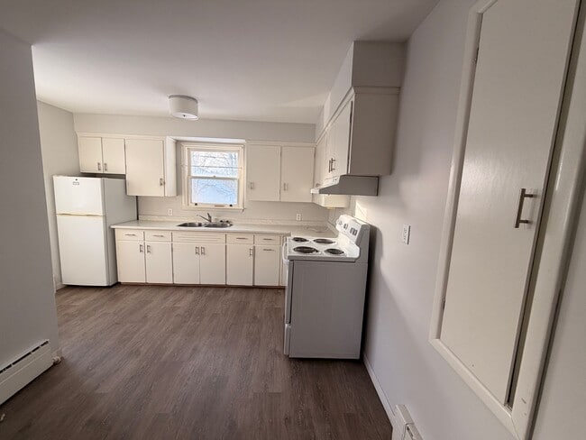 Photo - 331 Hawthorne Ave