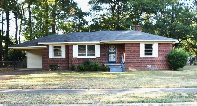 Building Photo - 5302 Laurie Ln