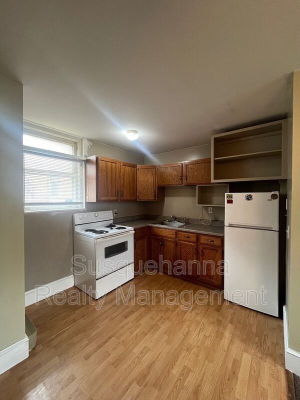 Photo - 134 College Ave