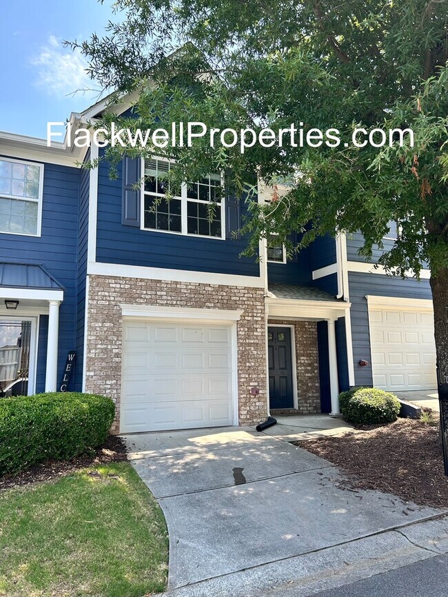 Clean and Updated 2 Bedroom Townhome in qu... - Clean and Updated 2 Bedroom Townhome in qu...