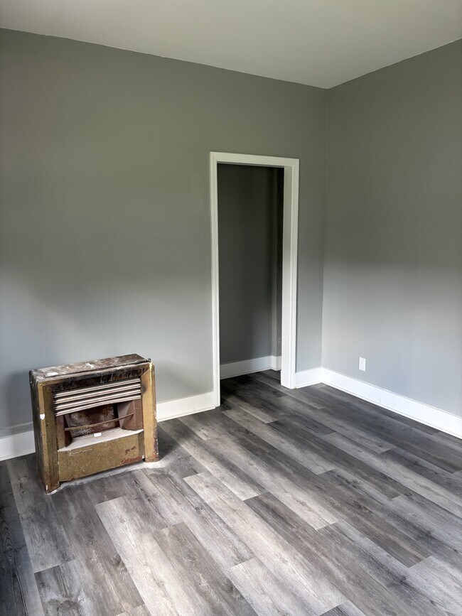 Photo - 1380 Quinn Ave
