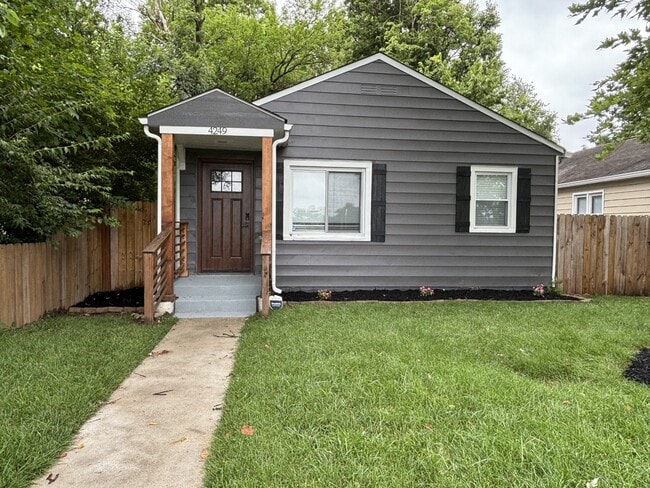 Building Photo - 4249 Ralston Ave Rental