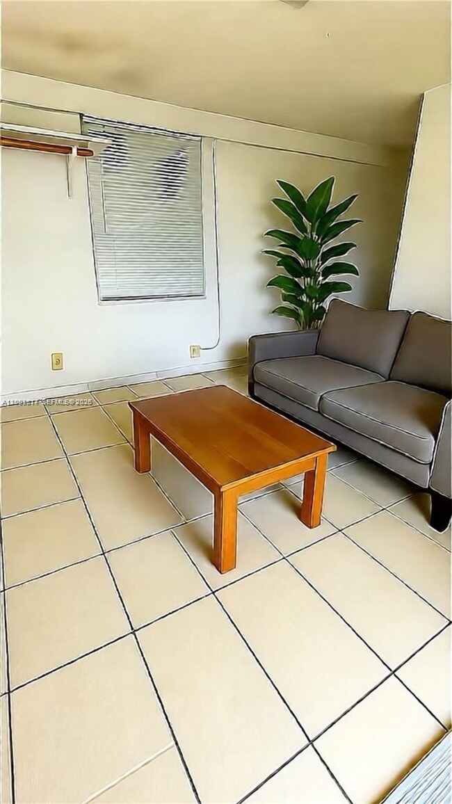 Photo - 2701 NW 18th Terrace Unit B