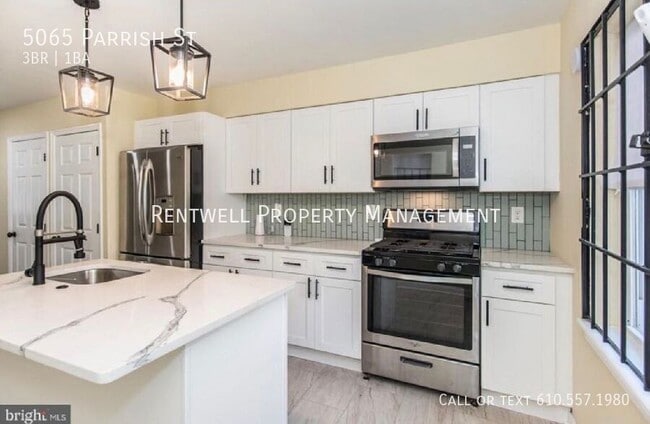 Photo - 5065 Parrish St