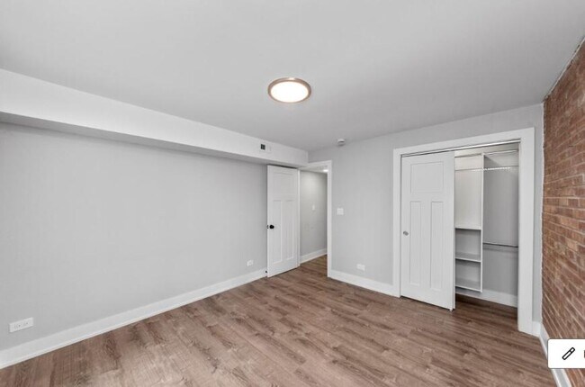 Photo - 2 bedroom in Chicago IL 60610 Unit F5