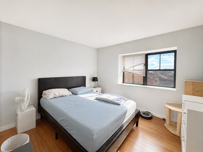 Photo - 1661-1663 Washington St. Unit 505 Unidad 505