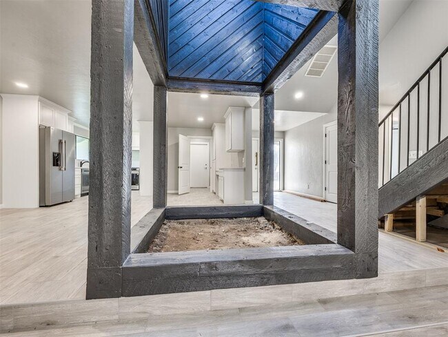 11609 Twisted Oak Rd