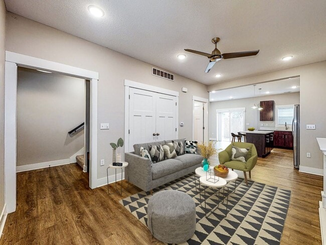 Photo - 307 Washington Ave