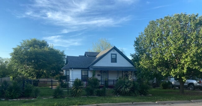 Photo - 1515 NW Arlington Ave House