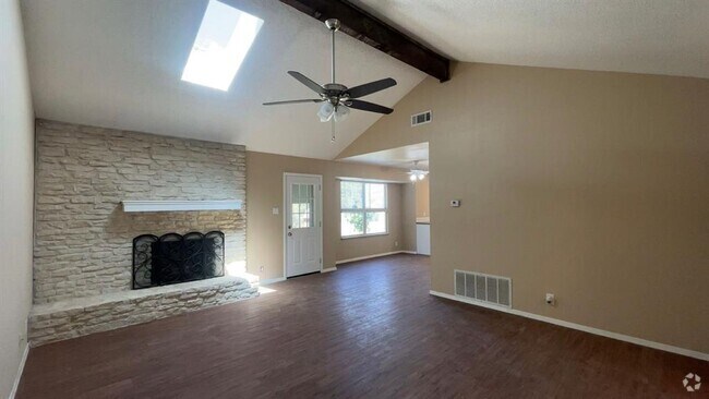 Building Photo - 707 Garden Meadow Dr Rental