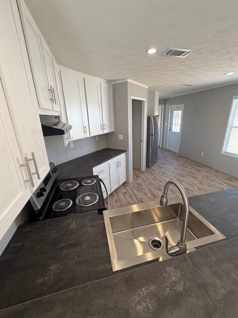 Photo - 15915 S Flores St