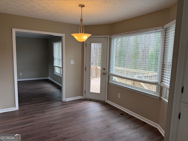 Photo - 2679 Foxglove Dr SW