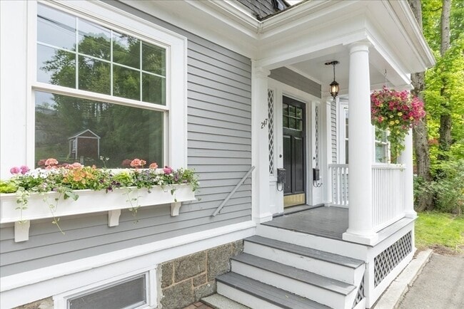 Photo - 247 Hale St