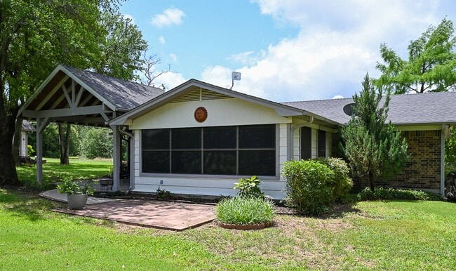 Beautiful 3 bedroom 2 bath Runaway Bay, TX - Beautiful 3 bedroom 2 bath Runaway Bay,  TX House