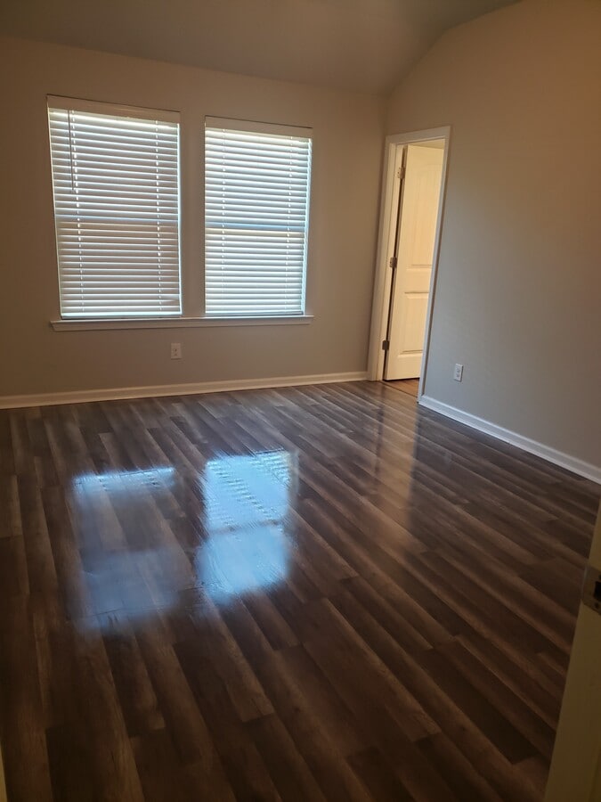 Photo - 47407-0 Myra Cv