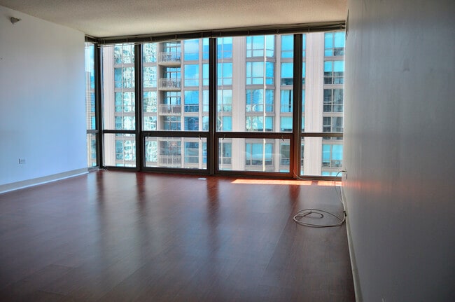 Photo - 2 E Erie St Unit 1814