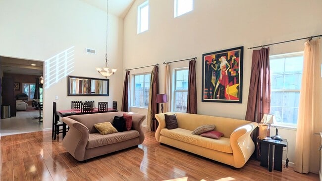 Photo - Beautiful Executive Rental in West Sacramento!