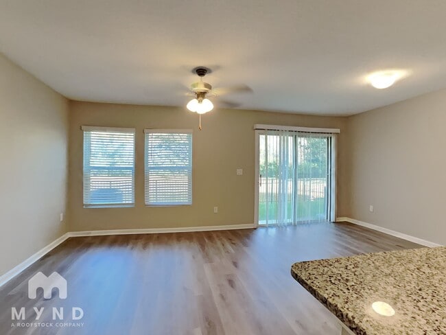 785 Henley Ct
