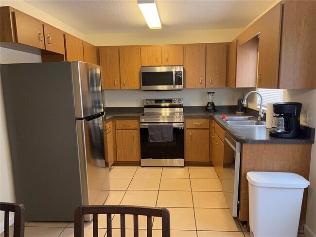 Photo - 5730 NE 33rd St