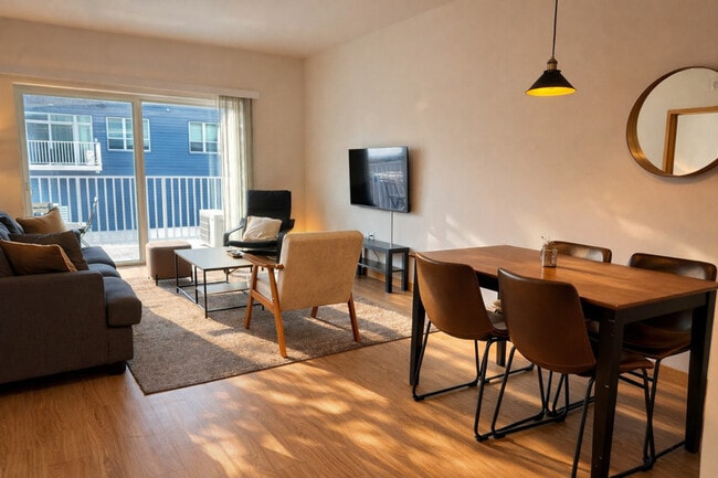 Photo - 1640 N Water St Unidad SI ID1379063P