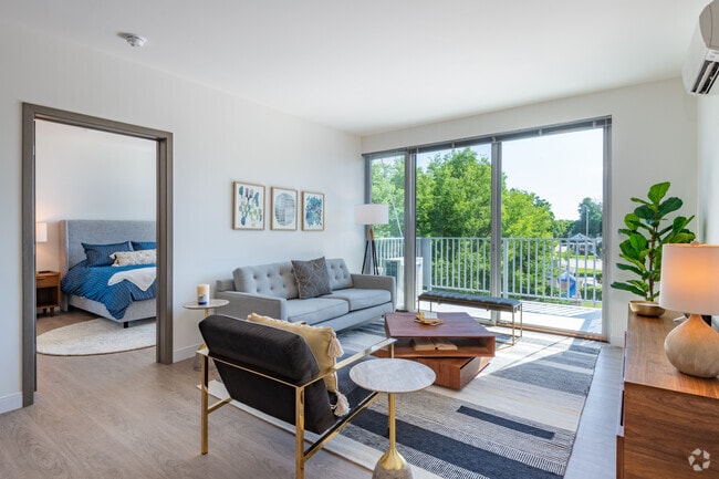 2 BR, 2 BA - 1076 SF