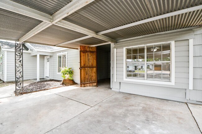 Photo - 44 Farrell St