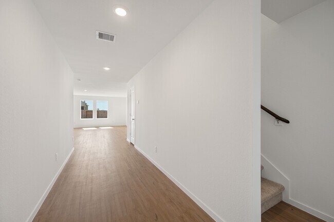 Photo - 1102 Rustic Willow Dr