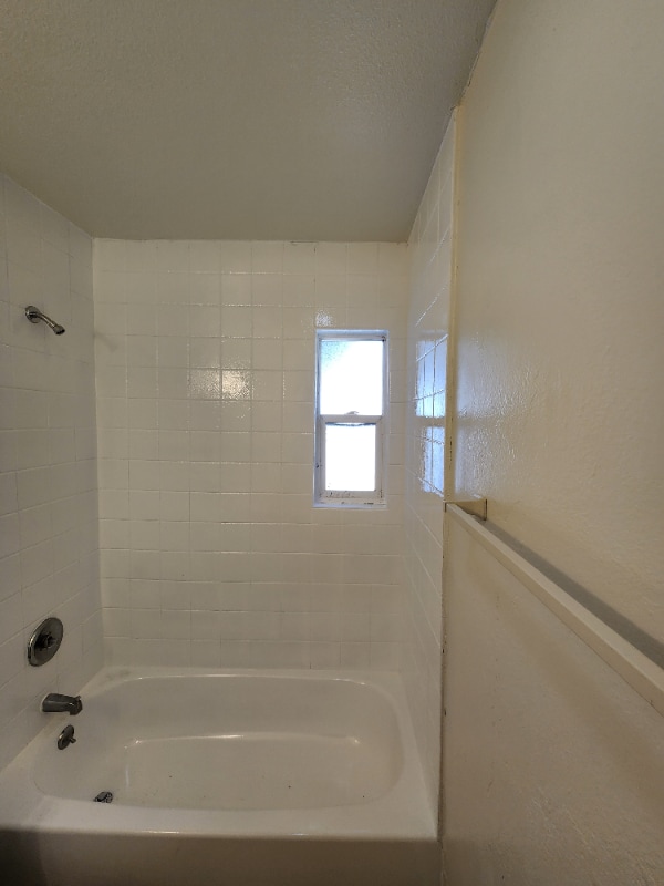 Photo - 5121 Merle St