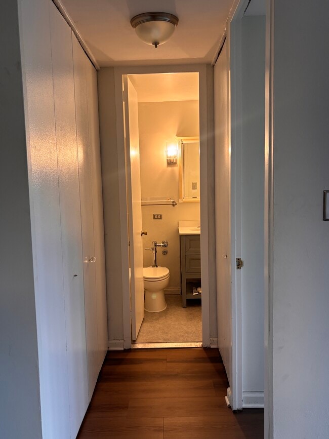Photo - 1450 E 55th Pl Unit 424S