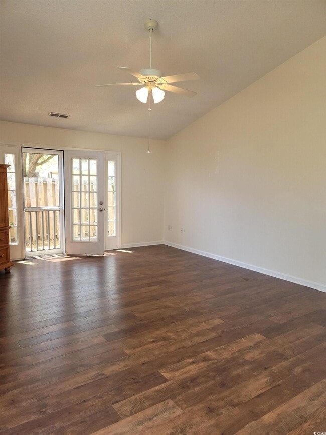 Building Photo - 609 6th Ave N Rental