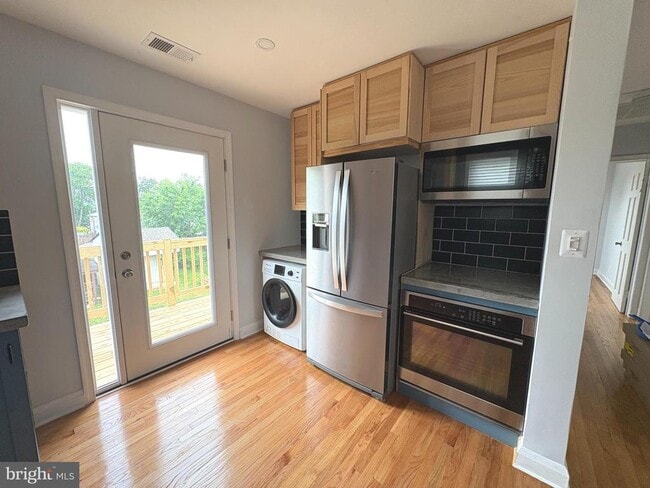 Photo - 1708 Hall Ave